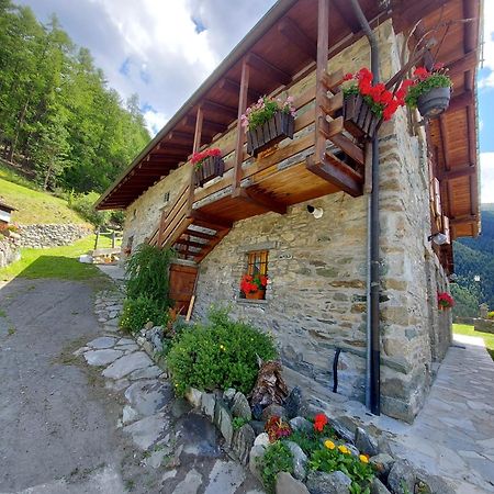 Monolocale Di Montagna Casa de hóspedes Gressan Exterior foto