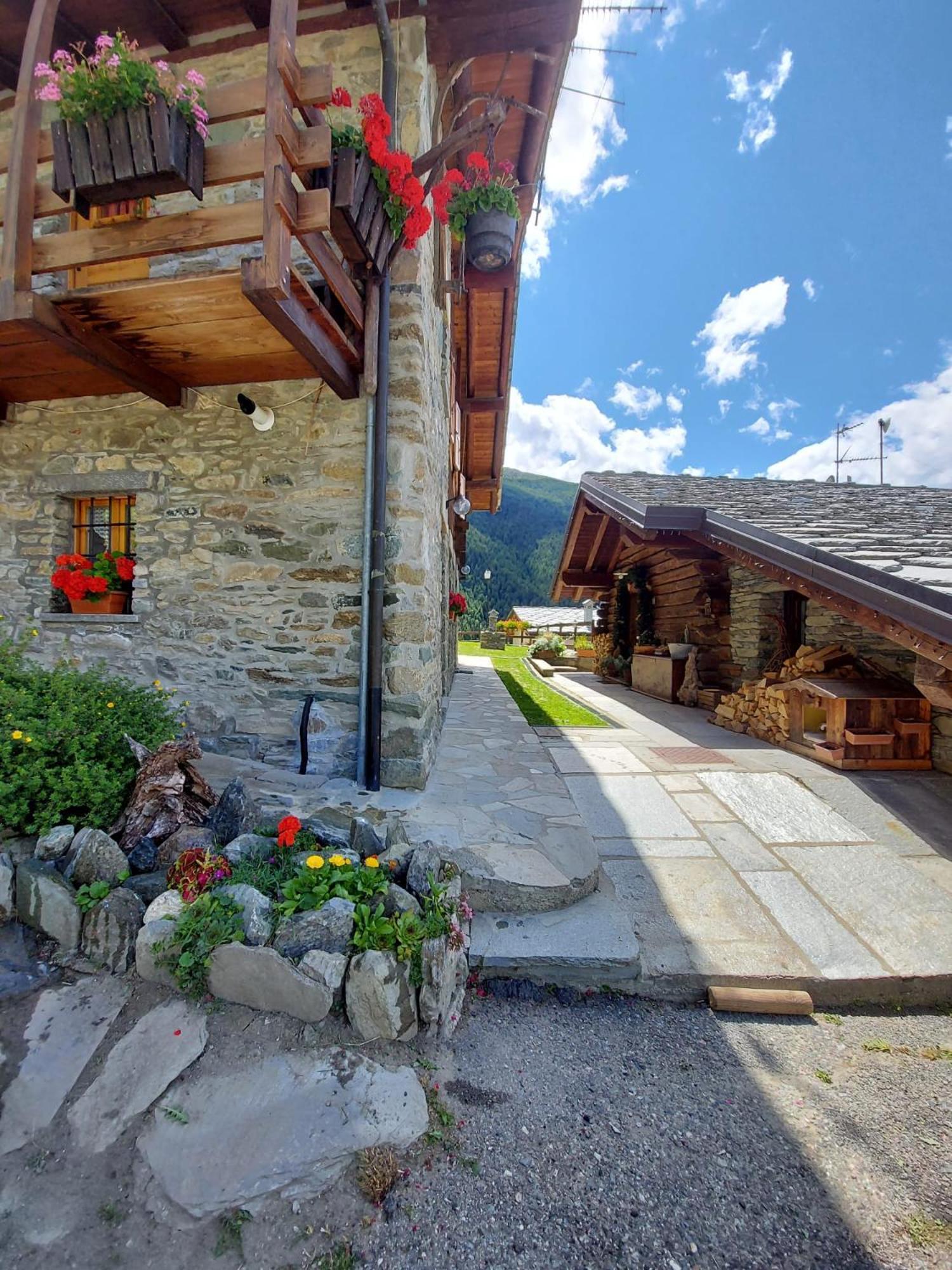Monolocale Di Montagna Casa de hóspedes Gressan Exterior foto